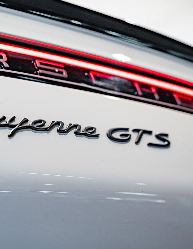 Logo rear badge nameplate GTS Porsche