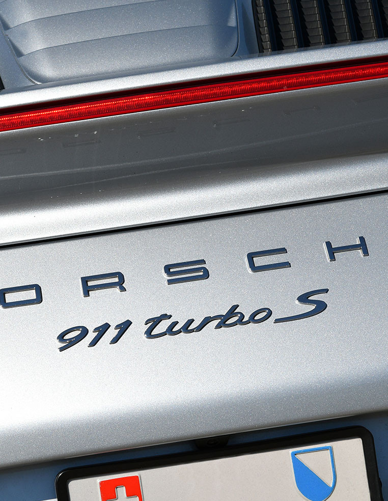 emblem logo letters 911 Turbo S silver