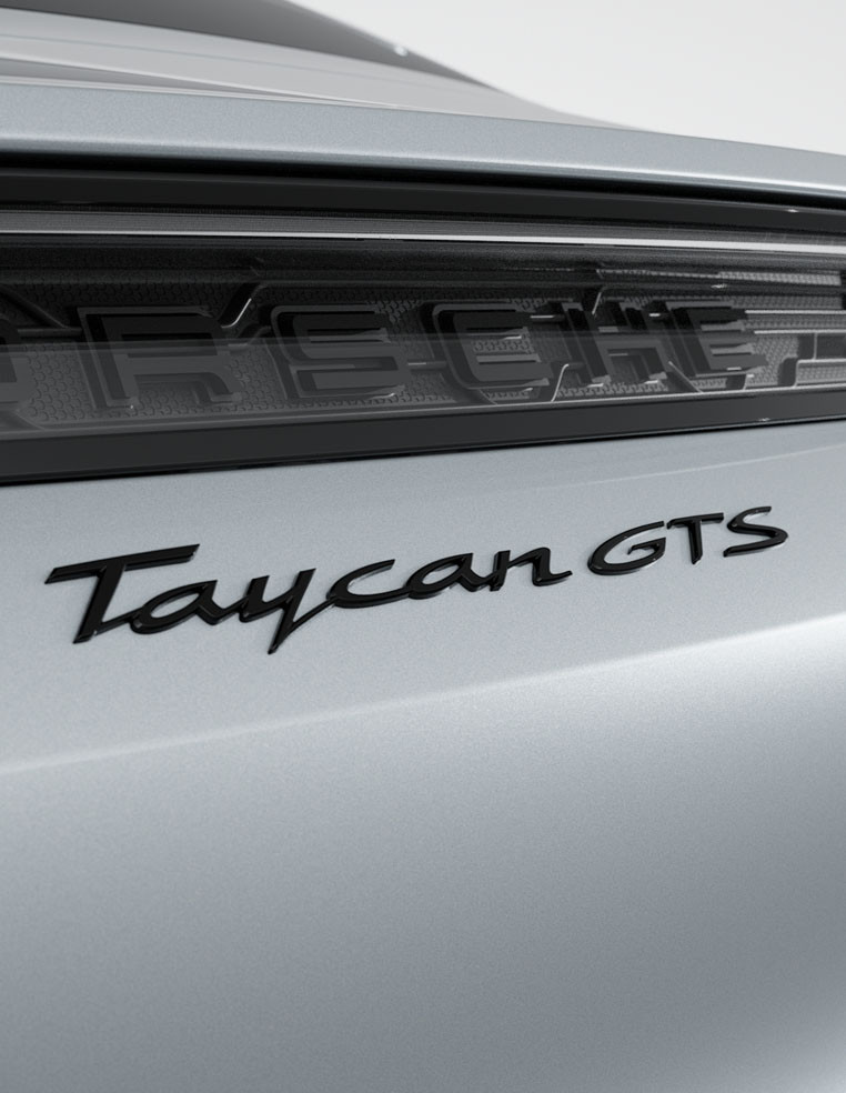 Logo emblème lettering Taycan GTS finition noir brillant