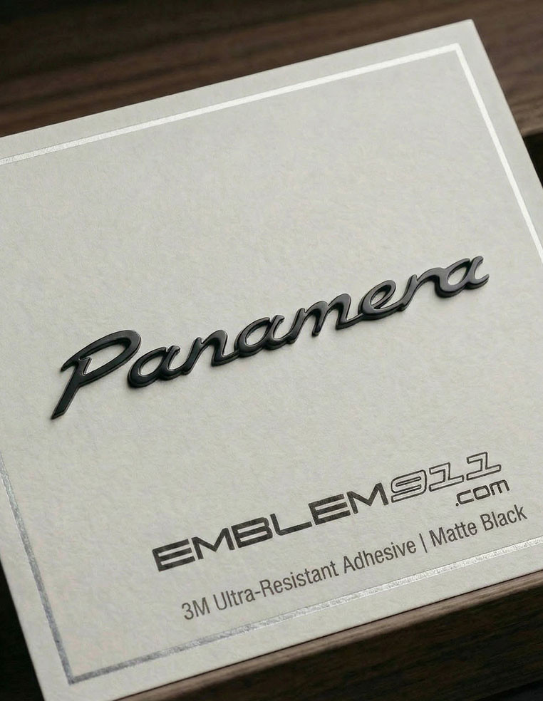 Logo insigne Porsche Panamera finition noir mat