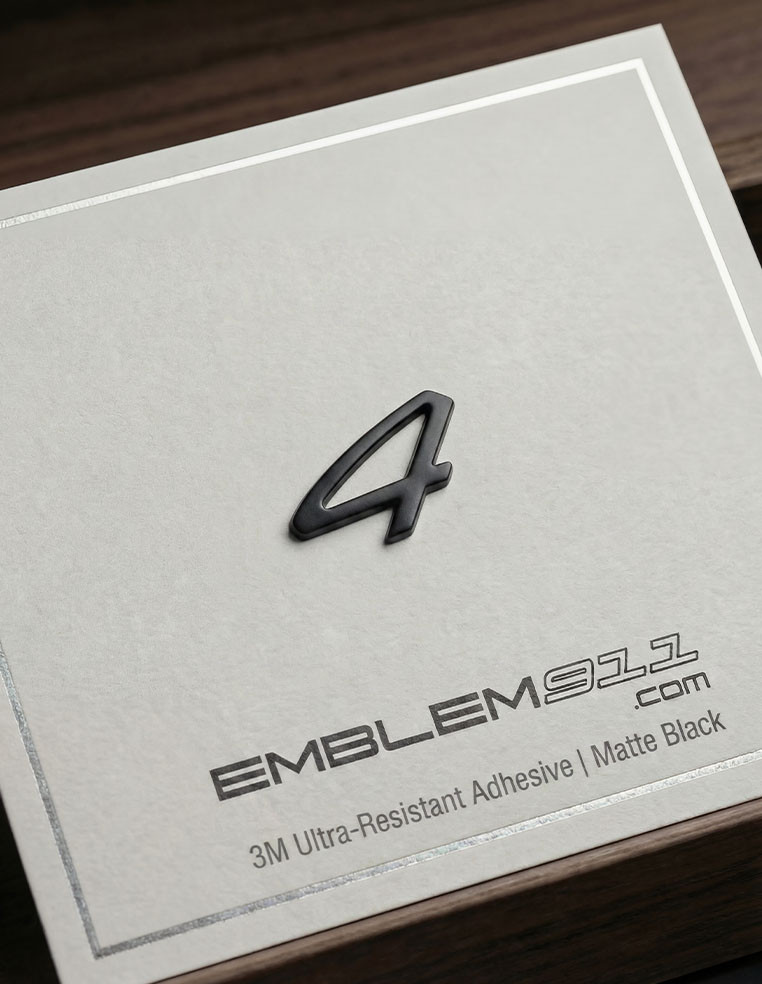 Lettrage 4 finition noir mat pour carrosserie arrière Porsche