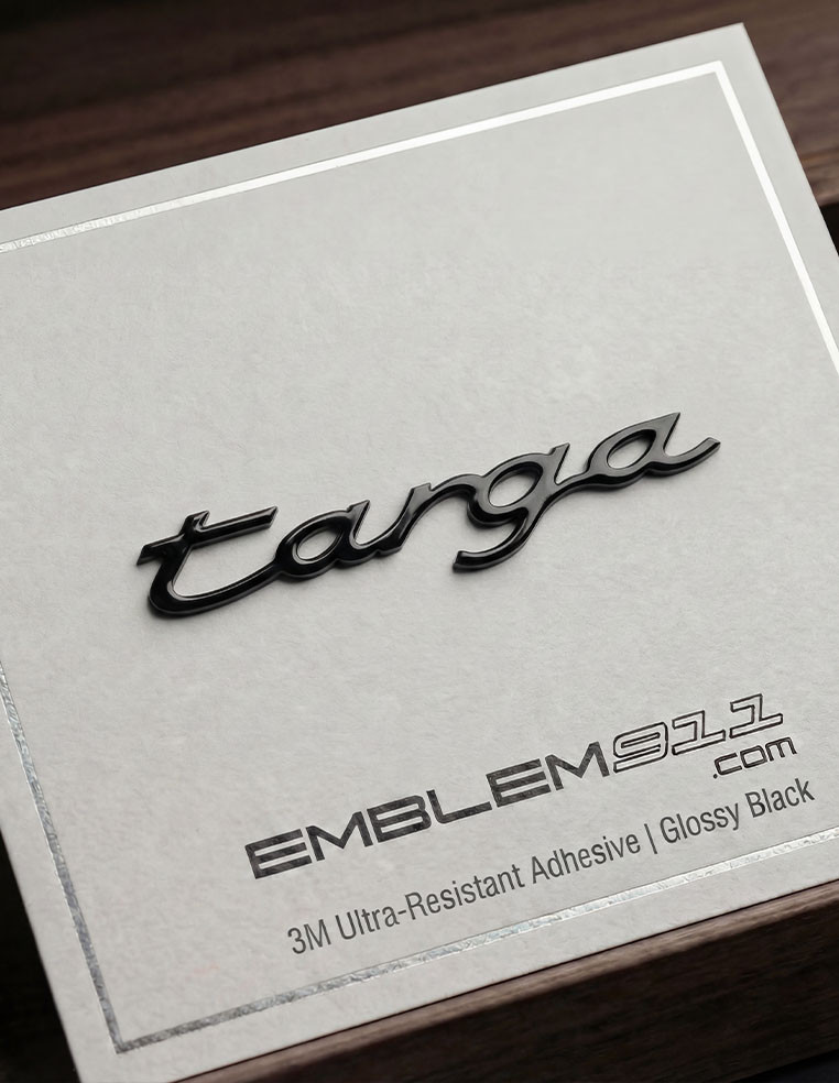 Logo lettrage Targa noir brillant